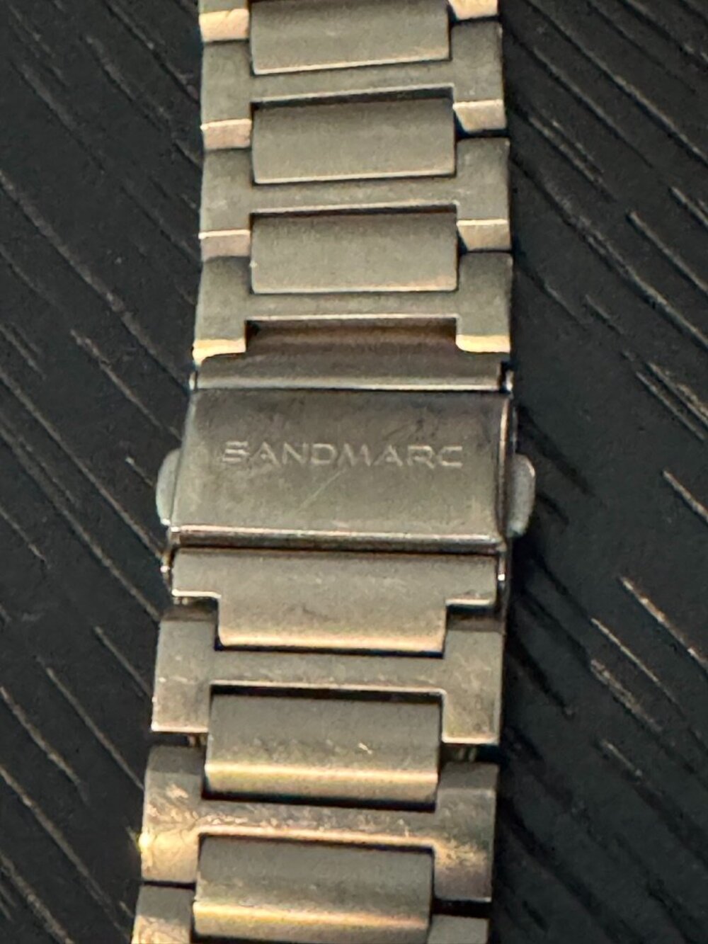 Apple Watch Ultra v1 49mm Cellular GPS + LTE + Sandmarc Titanium Band - Picture 3 of 7